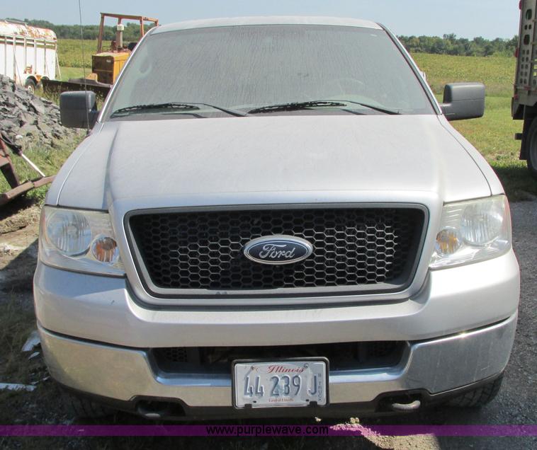 image for item G9087 2005 Ford F150 XLT pickup truck