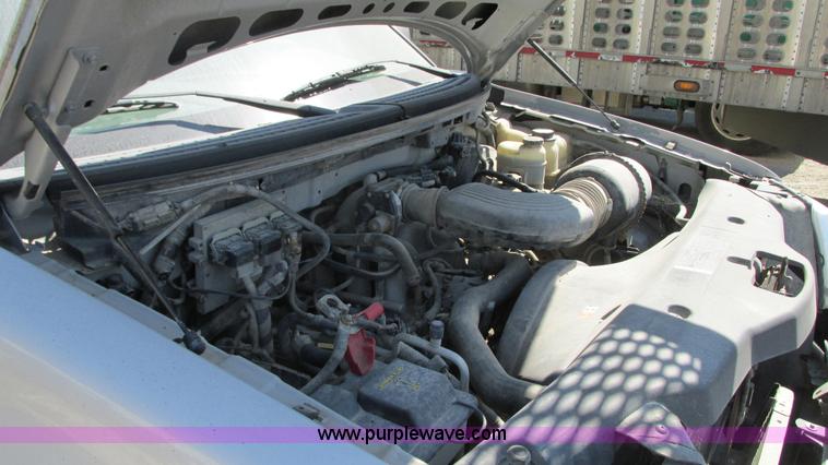 image for item G9087 2005 Ford F150 XLT pickup truck