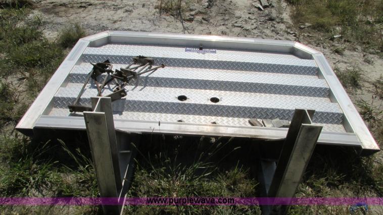 image for item G9090 Road Gear headache rack