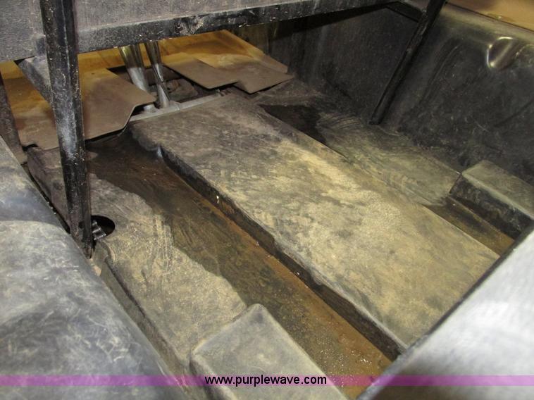 image for item G9930 2005 Max IV six wheel amphibious vehicle