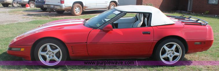 image for item H1717 1992 Chevrolet Corvette convertible