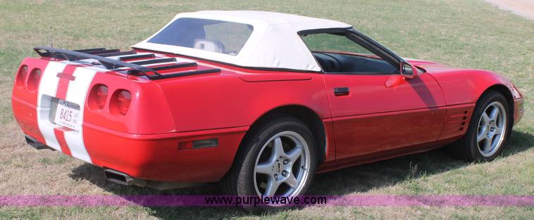 image for item H1717 1992 Chevrolet Corvette convertible