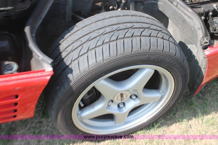 image for item H1717 1992 Chevrolet Corvette convertible