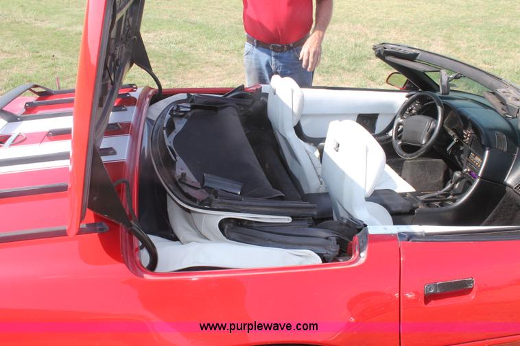 image for item H1717 1992 Chevrolet Corvette convertible