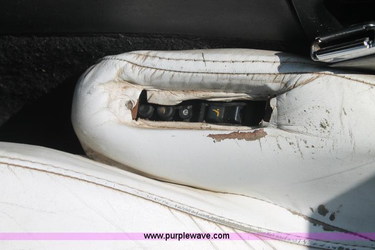 image for item H1717 1992 Chevrolet Corvette convertible