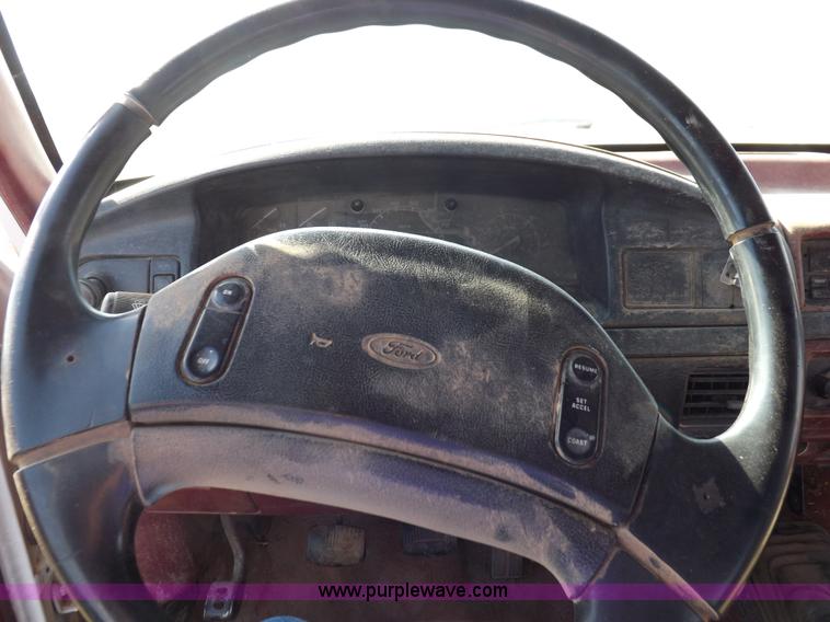 image for item H9090 1997 Ford F250 HD pickup truck