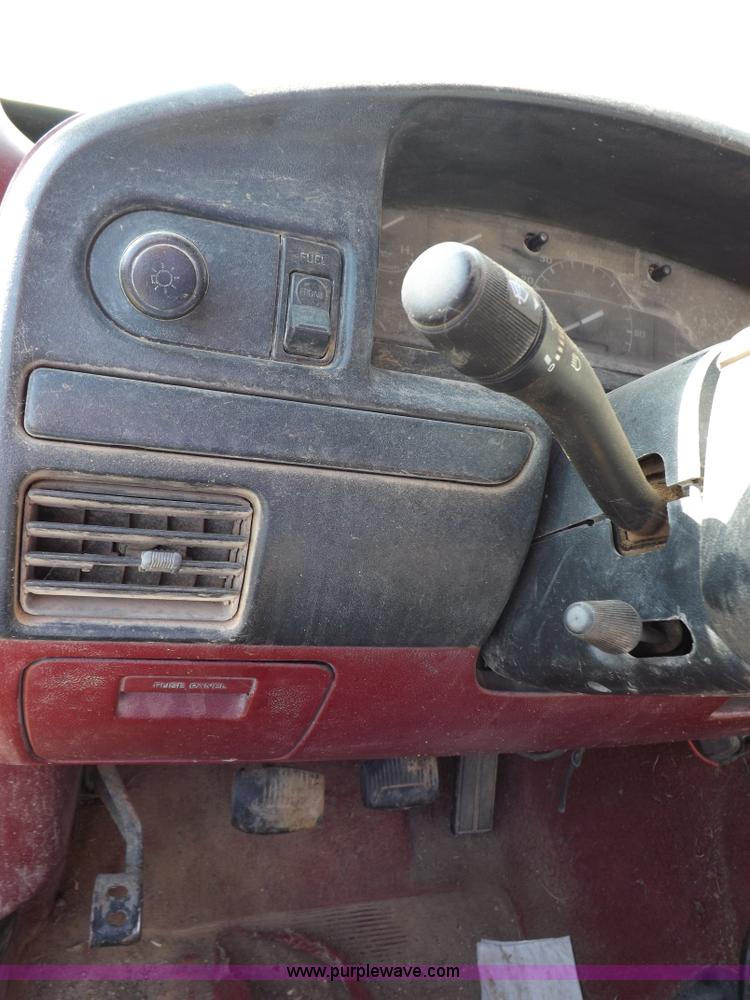 image for item H9090 1997 Ford F250 HD pickup truck