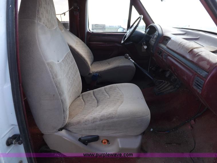 image for item H9090 1997 Ford F250 HD pickup truck