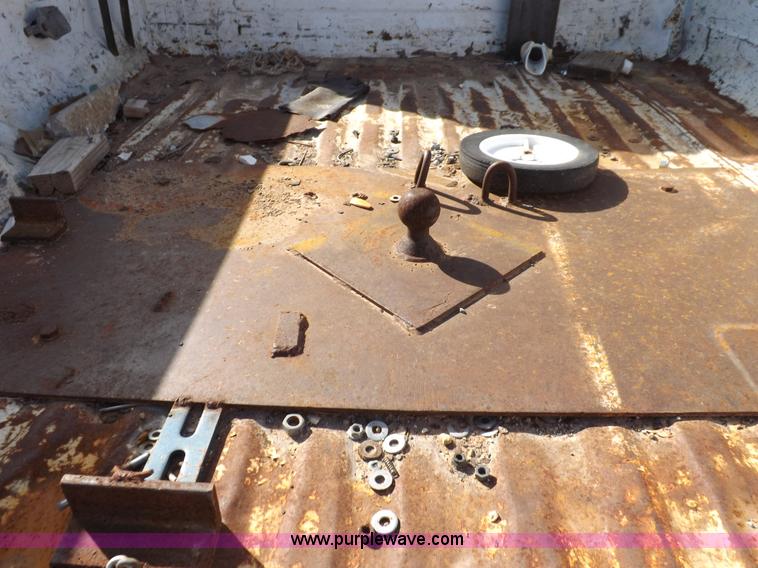 image for item H9090 1997 Ford F250 HD pickup truck