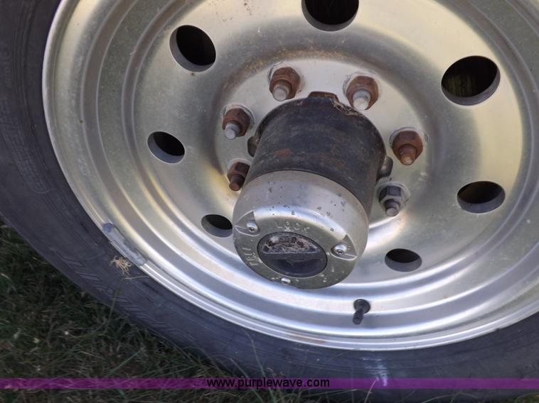 image for item H9090 1997 Ford F250 HD pickup truck