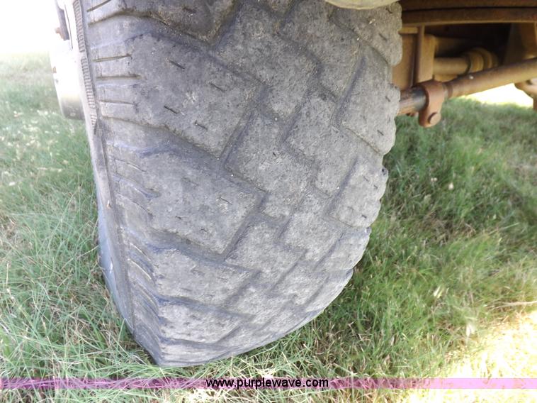 image for item H9090 1997 Ford F250 HD pickup truck