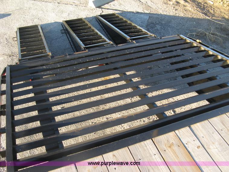 image for item H9488 2014 Maxey gooseneck flatbed trailer