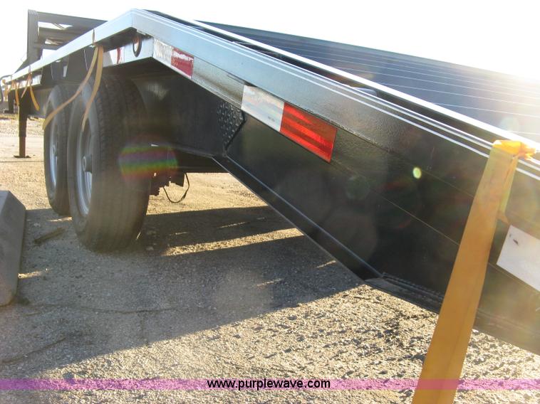 image for item H9488 2014 Maxey gooseneck flatbed trailer