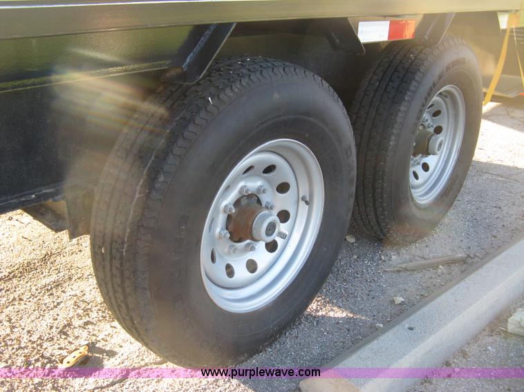 image for item H9488 2014 Maxey gooseneck flatbed trailer