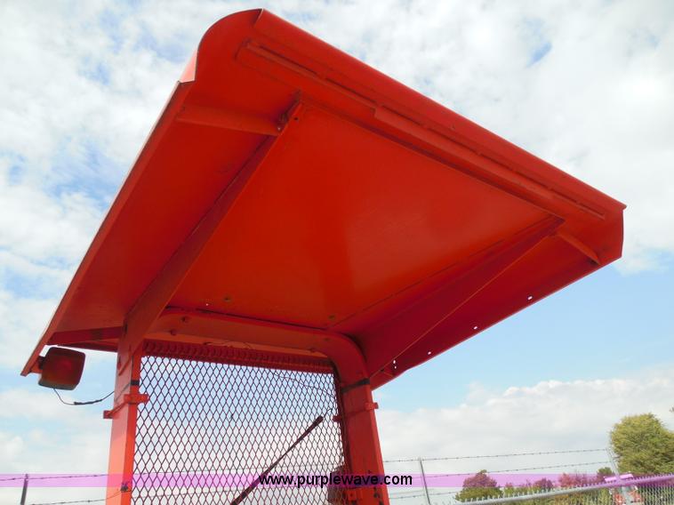 image for item I3310 1985 Case IH 1685 tractor