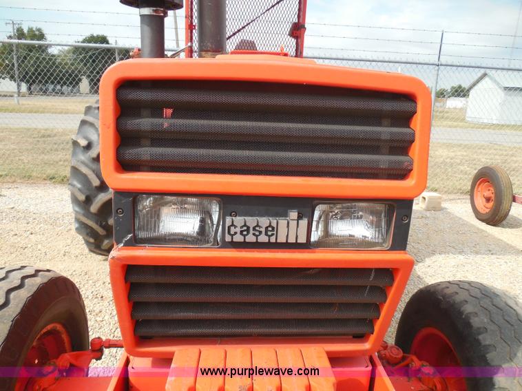 image for item I3310 1985 Case IH 1685 tractor