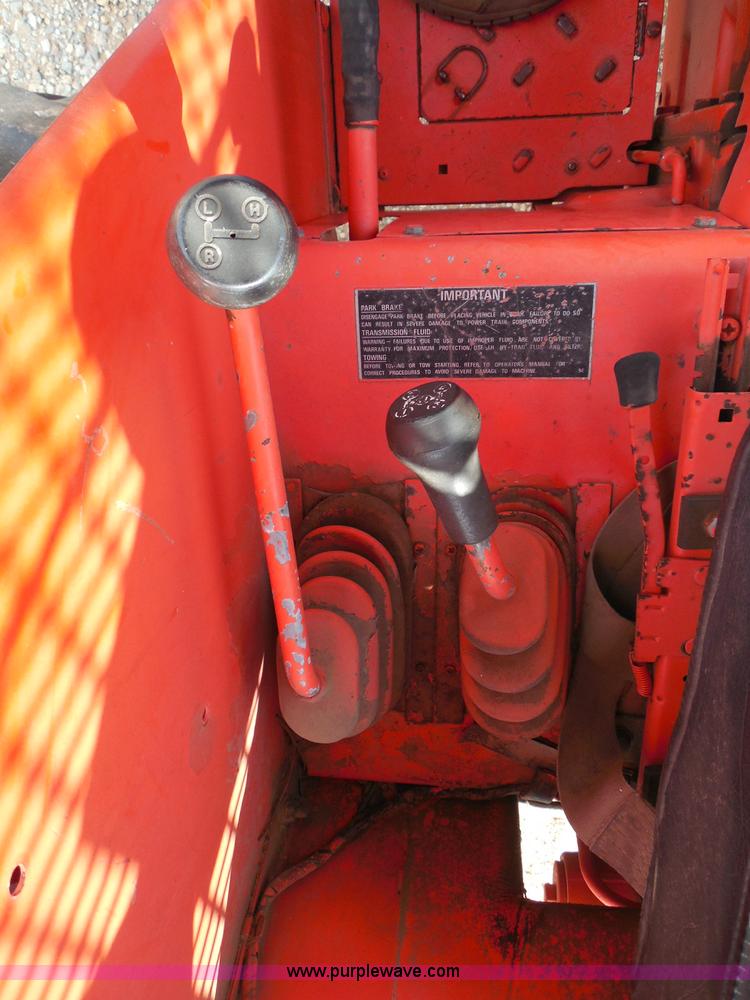 image for item I3310 1985 Case IH 1685 tractor