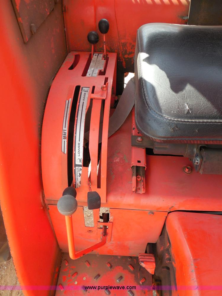 image for item I3310 1985 Case IH 1685 tractor