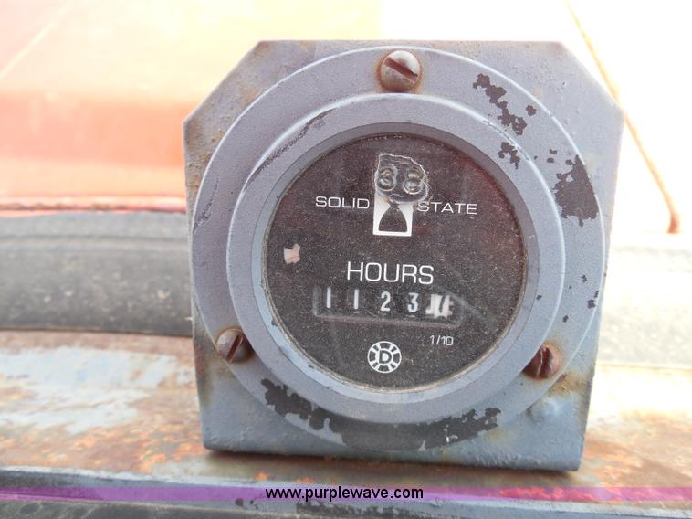 image for item I3310 1985 Case IH 1685 tractor