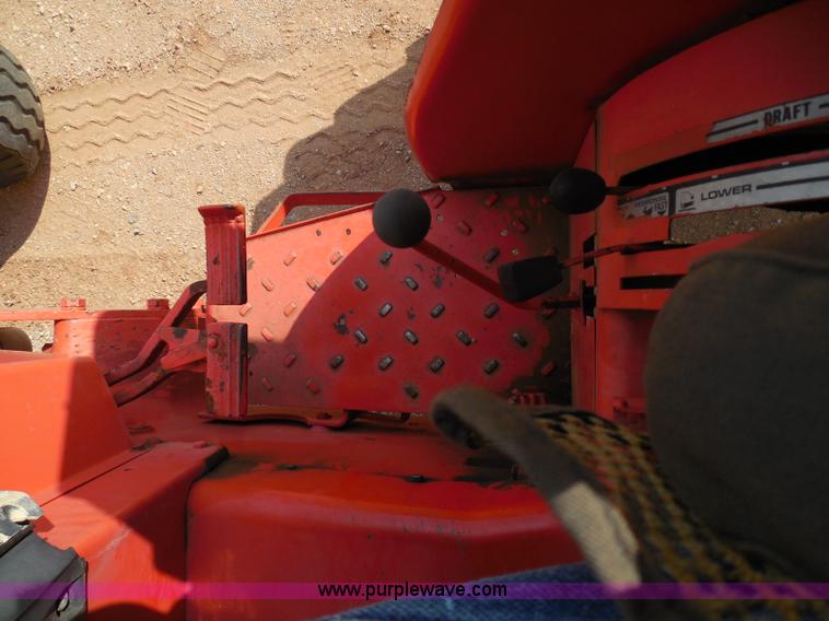image for item I3310 1985 Case IH 1685 tractor