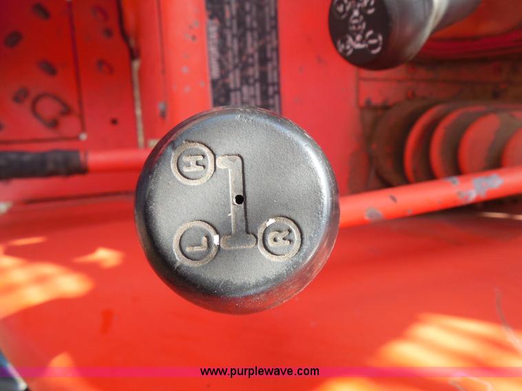 image for item I3310 1985 Case IH 1685 tractor