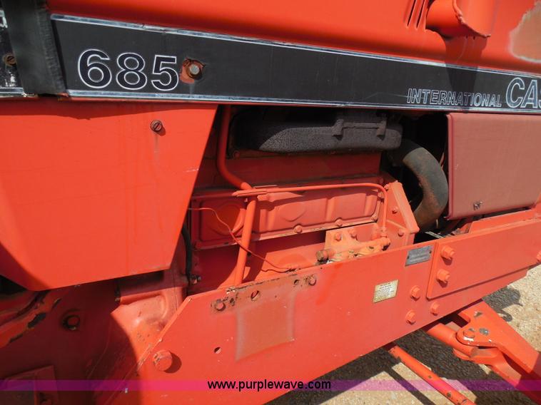 image for item I3310 1985 Case IH 1685 tractor