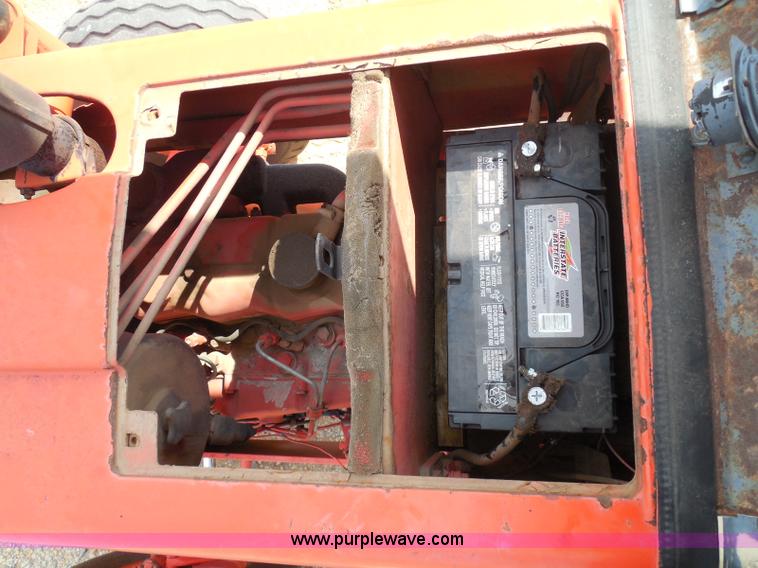 image for item I3310 1985 Case IH 1685 tractor