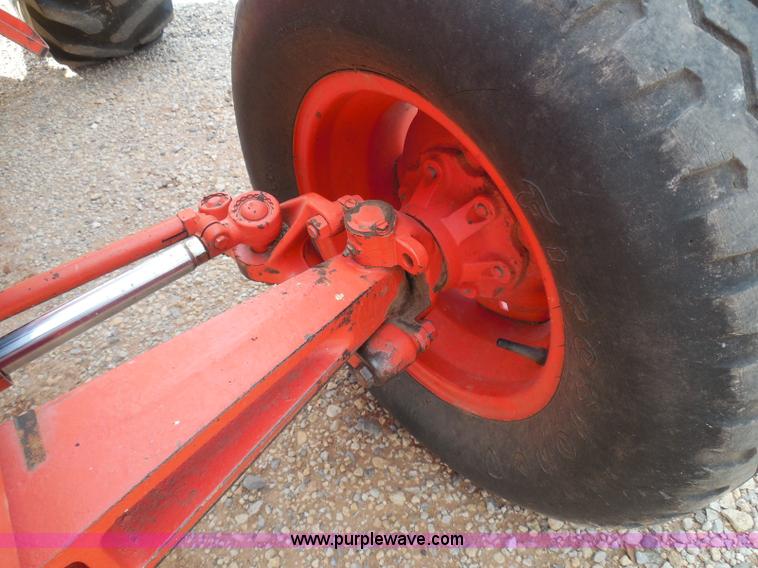 image for item I3310 1985 Case IH 1685 tractor