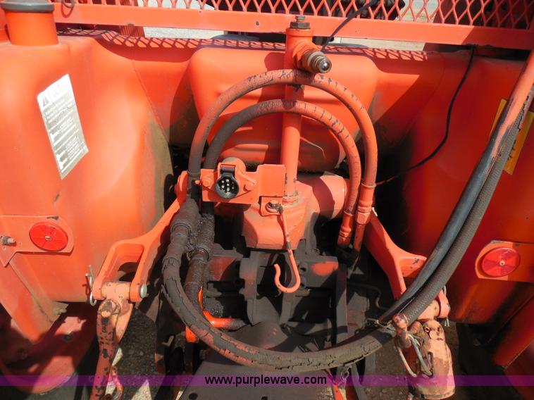 image for item I3310 1985 Case IH 1685 tractor