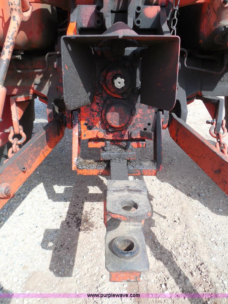 image for item I3310 1985 Case IH 1685 tractor