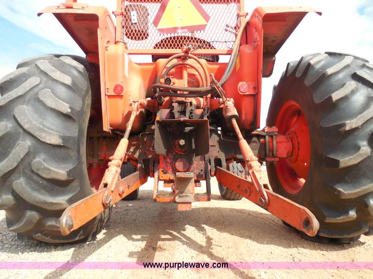 image for item I3310 1985 Case IH 1685 tractor