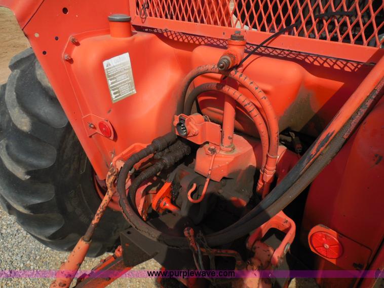 image for item I3310 1985 Case IH 1685 tractor