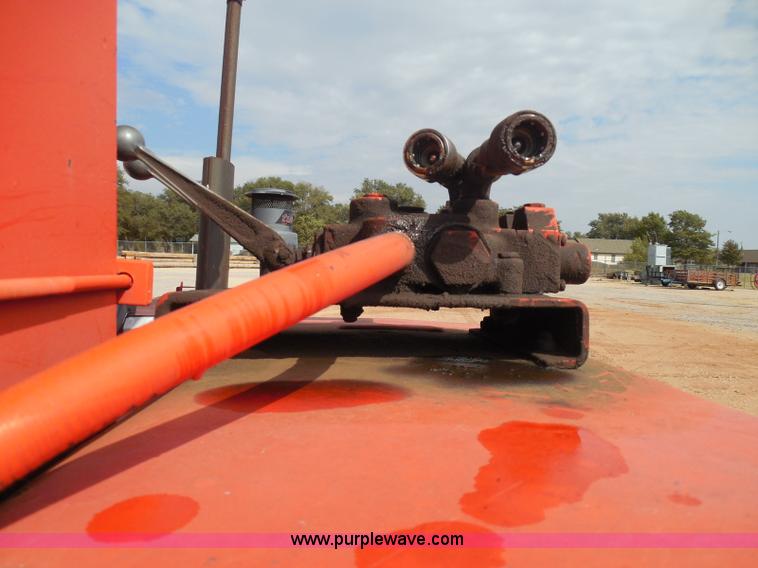 image for item I3310 1985 Case IH 1685 tractor