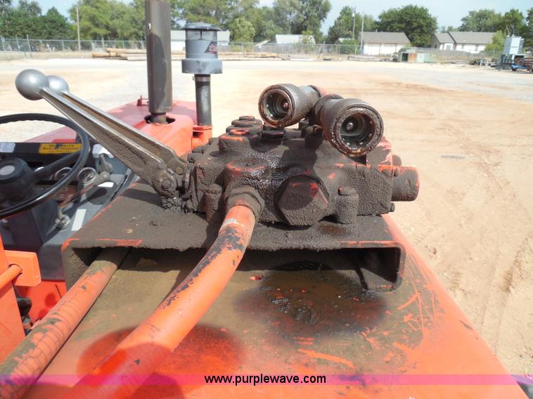 image for item I3310 1985 Case IH 1685 tractor