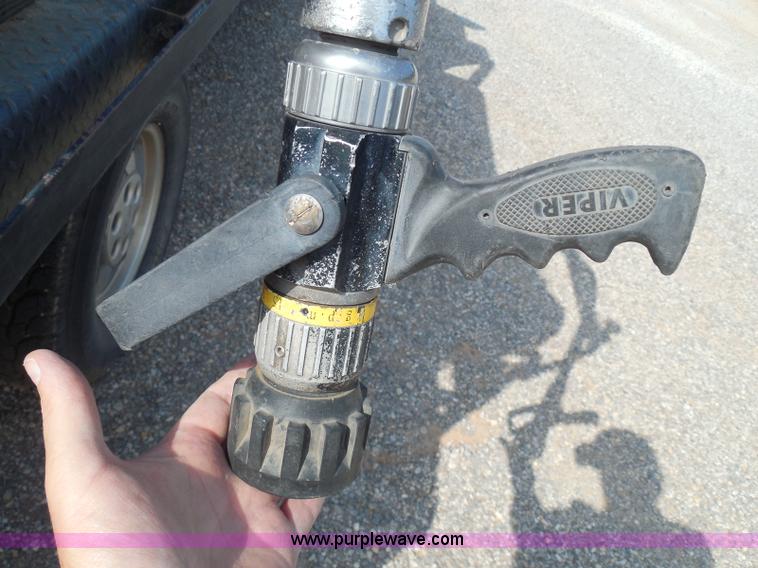 image for item I3311 1988 Chevrolet Silverado 1500 flatbed pickup truck