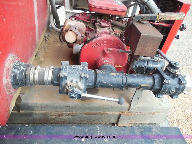 image for item I3311 1988 Chevrolet Silverado 1500 flatbed pickup truck