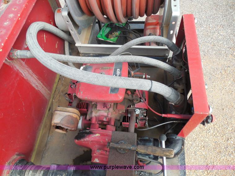 image for item I3311 1988 Chevrolet Silverado 1500 flatbed pickup truck