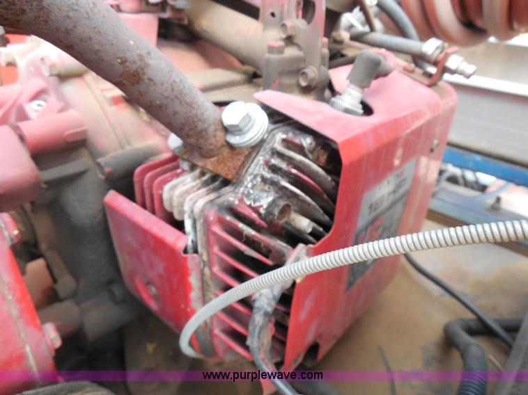 image for item I3311 1988 Chevrolet Silverado 1500 flatbed pickup truck