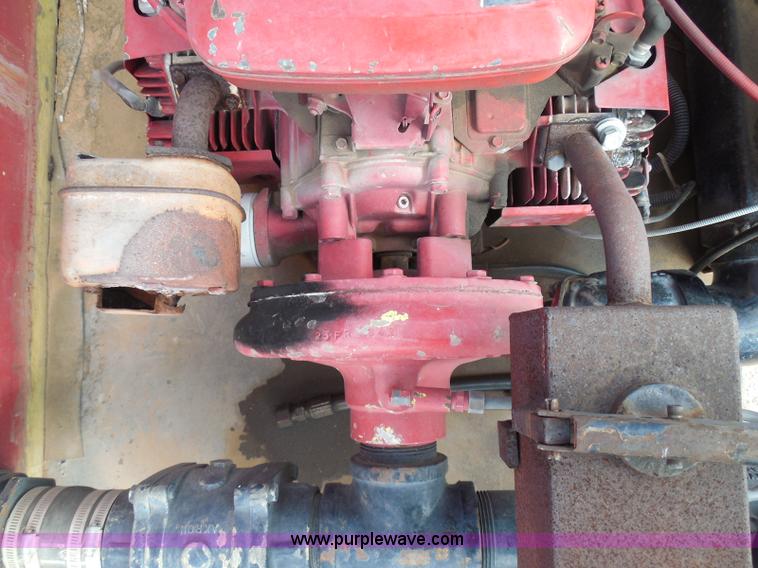 image for item I3311 1988 Chevrolet Silverado 1500 flatbed pickup truck