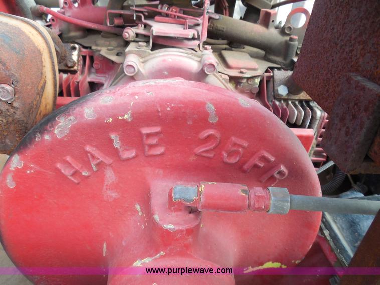 image for item I3311 1988 Chevrolet Silverado 1500 flatbed pickup truck