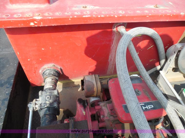 image for item I3311 1988 Chevrolet Silverado 1500 flatbed pickup truck