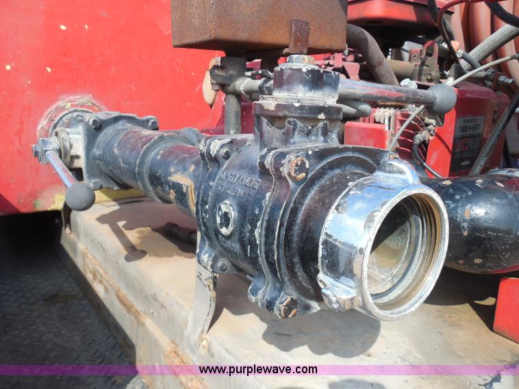 image for item I3311 1988 Chevrolet Silverado 1500 flatbed pickup truck