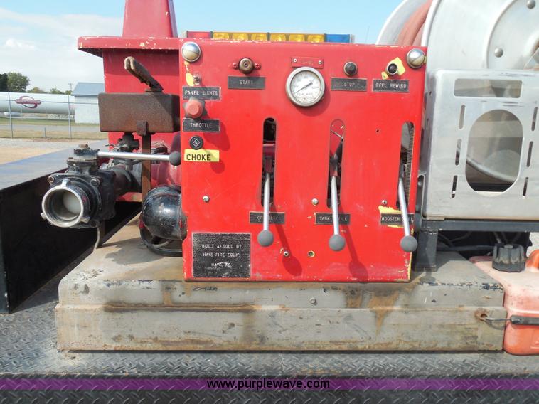 image for item I3311 1988 Chevrolet Silverado 1500 flatbed pickup truck