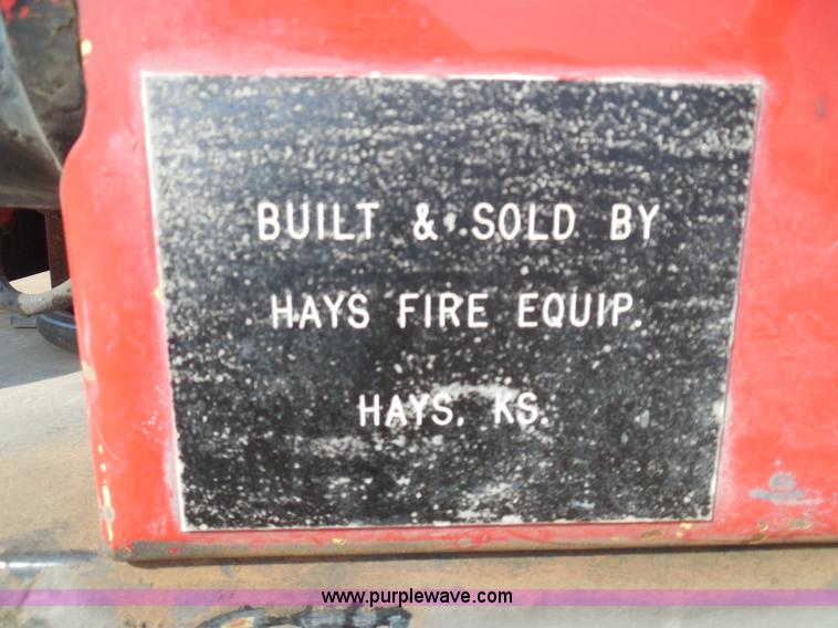 image for item I3311 1988 Chevrolet Silverado 1500 flatbed pickup truck