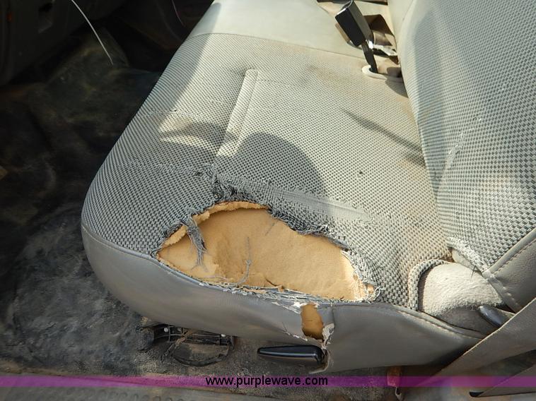 image for item I5374 2005 Ford F250 Super Duty XL pickup truck