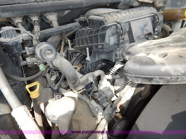 image for item I5374 2005 Ford F250 Super Duty XL pickup truck