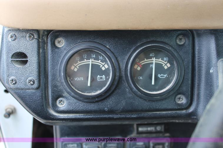 image for item I5786 1995 Am General Hummer Recruit