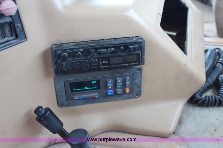 image for item I5786 1995 Am General Hummer Recruit