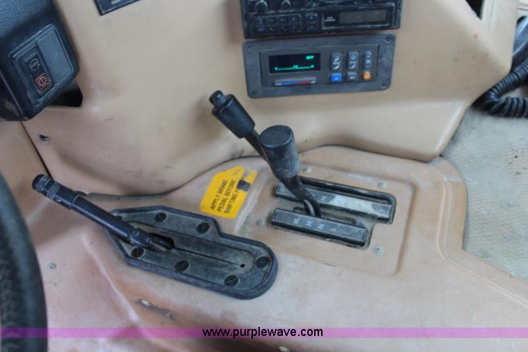 image for item I5786 1995 Am General Hummer Recruit