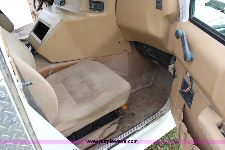 image for item I5786 1995 Am General Hummer Recruit